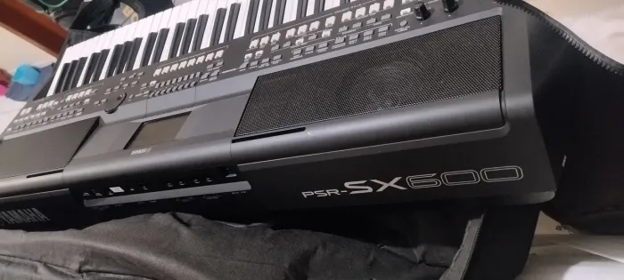 Vendo Yamaha sx600 praticamente novo ou troco por outro dependendo do modelo