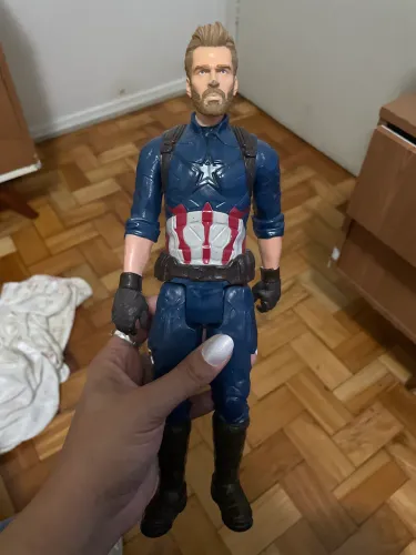 Boneco Marvel Capitão América Titan 30 cm