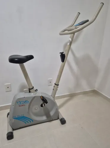 BICICLETA ERGOMÉTRICA CALOI
