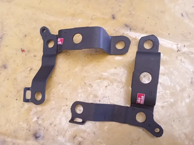 Par De Suporte Bandeja E Barra Toyota Corolla 1.8 2000 2001 Preto