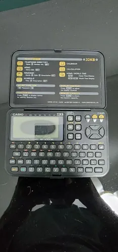 Casio Digital Diary SF-4300B 32KB Vintage - Para Coleção ou Peças