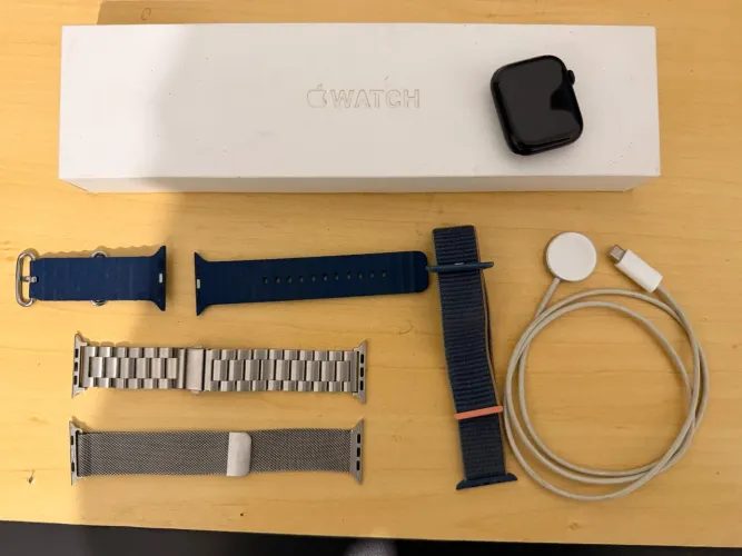 Apple Watch séries 7 45mm midnight