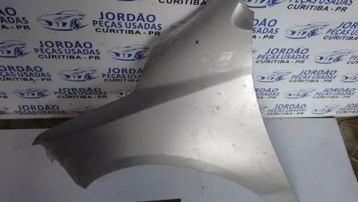 Para lama esquerdo Kia cerato 2008 /2013 pra recuperar.