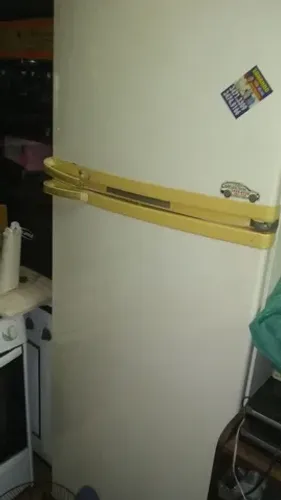 Cemitério das geladeiras e da refrigeração (leia o anúncio)