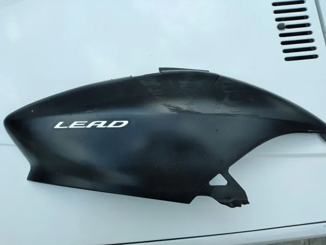 CARENAGEM DIREITA HONDA LEAD