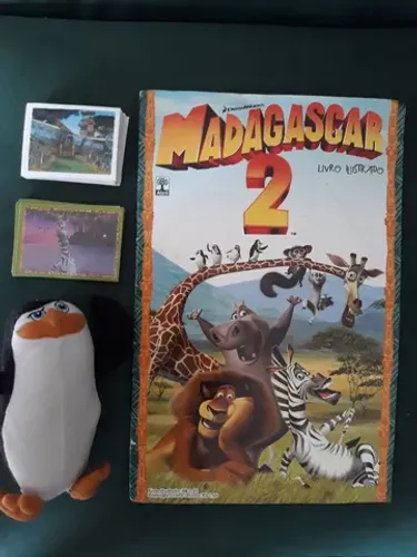 Madagascar álbum e figurinhas 1 e 2