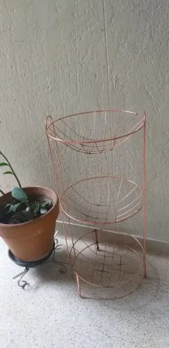 Vendo fruteira rosê