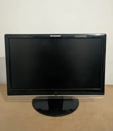 Monitor Lenovo LED 19 polegadas