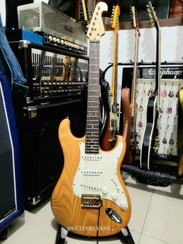 Tagima Stratocaster Gold Ash /ñ Fender Squier Gibson epiphone prs esp ltd ibanez Jackson