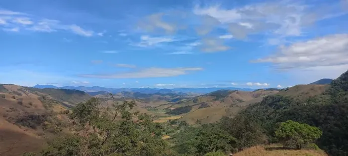 Sítio Com Visual Deslumbrante e quedas d'água!!