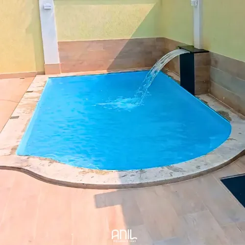 Piscina média 6 metros nova em MG - preço promocional 