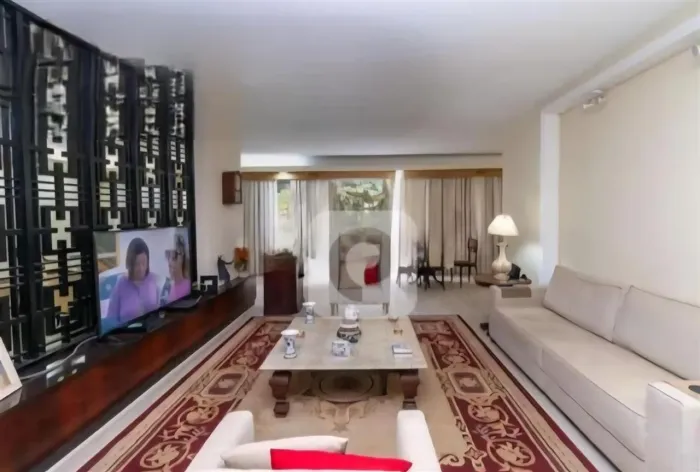 VENDO APARATAMENTO QUADRA DA PRAIA 3 QUARTOS 328m2 2 VAGAS NA GARAGEM VISTA MAR