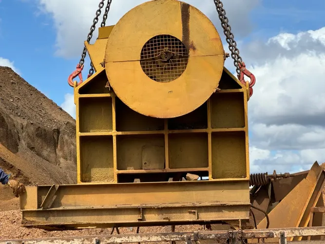 Britador 50x30 ( revisando com garantia )