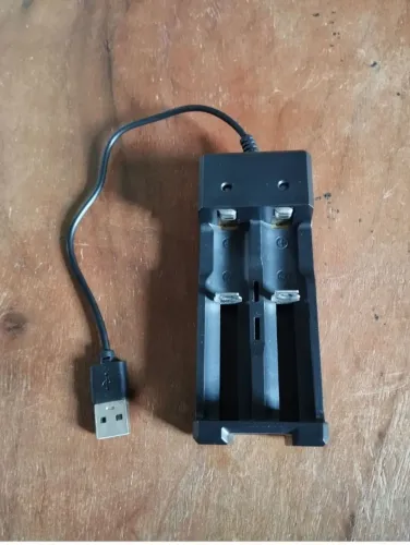 CARREGADOR DE BATERIAS USB LEHMOX LEY-2034