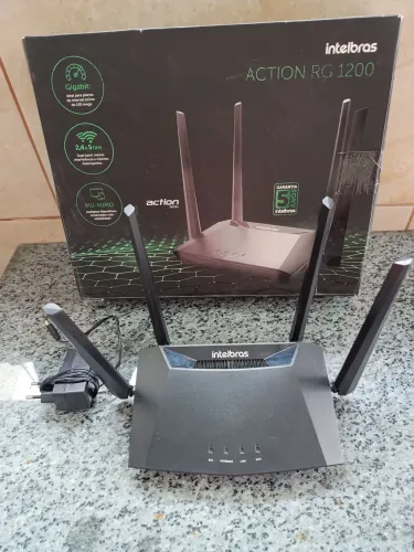Vendo Roteador Wireless Action Rg-1200 Intelbras, na caixa com fonte funcionando. Leia.