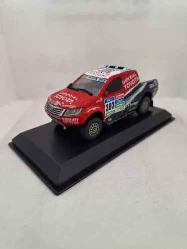 Miniatura Toyota Hilux Rally - Escala 1/43