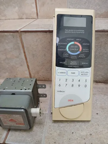 Vendo painel/placa + magnetron do micro ondas Sharp