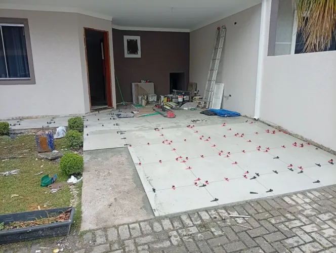 Azulejista / instalador de porcelanato e ceramica