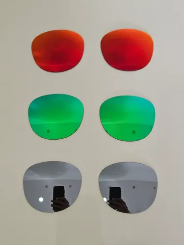 3 pares de lentes polarizadas Oakley Latch