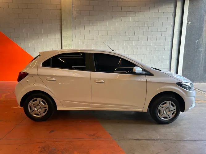 Chevrolet Onix Hatch LT 1.0 8V Flex Mec. 4P 2019