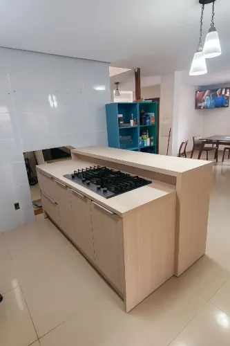 Bancada com ilha em 100%MDF