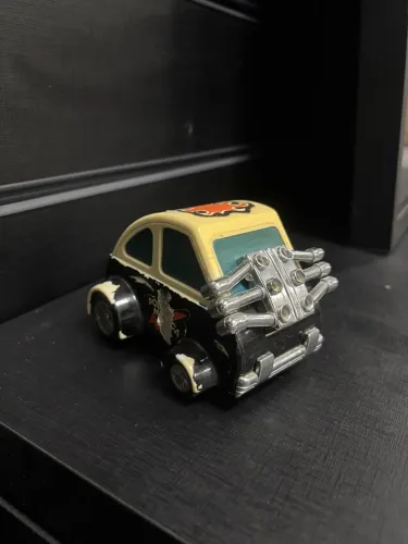 Carrinho de Brinquedo Antigo