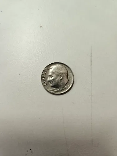 Moeda one dime 1966