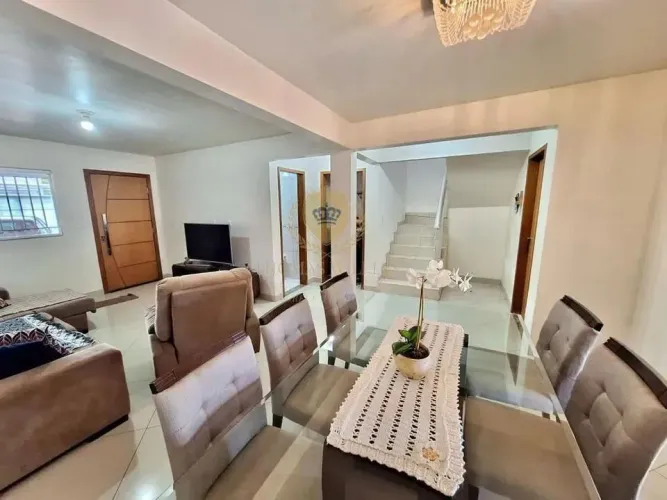 Casa para Venda em Cuiabá, Areão, 3 dormitórios, 1 suíte, 3 banheiros, 2 vagas