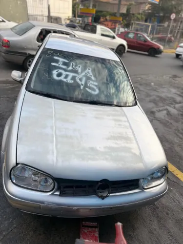Sucata Golf Sapao 1.6 8V 2005 para retirada de peças