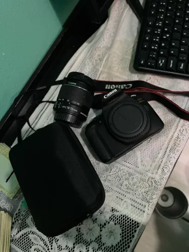 Câmera Cânon EOS T7 Rebel