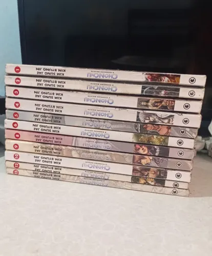 Lote com 11 mangás Chonchu o guerreiro maldito