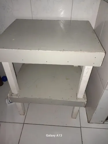 Mesa de madeira Cinza para diversos usos