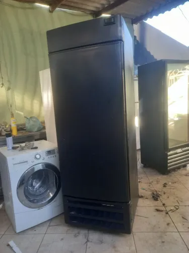 Cervejeira top digital funcionando perfeitamente 1800