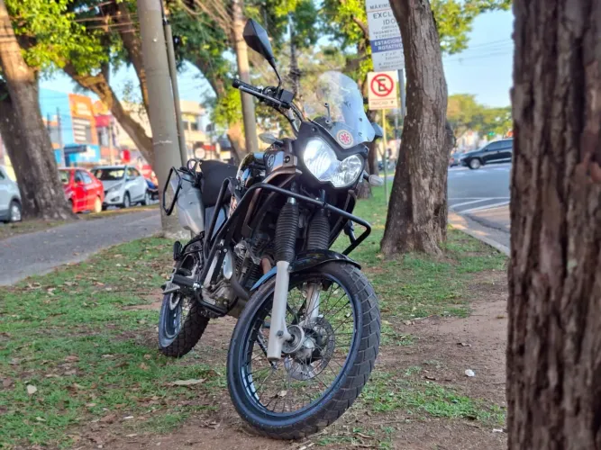 10- xtz tenere 250 2012 vendo ou troco 