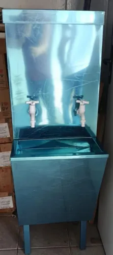 Bebedouro de Coluna Industrial 2 Torneiras 28 Litros  Inox 220V Frete Gratis.