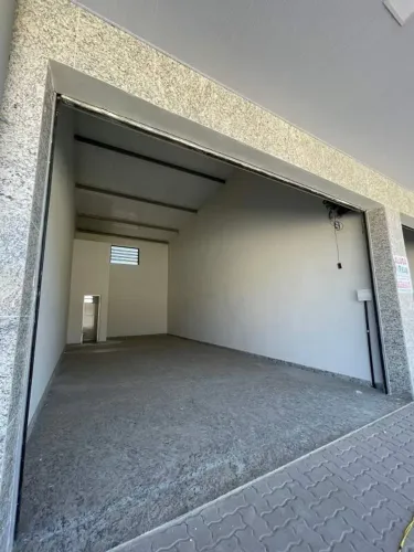 Loja para alugar em Esmeraldas por R$ 2.200,00!