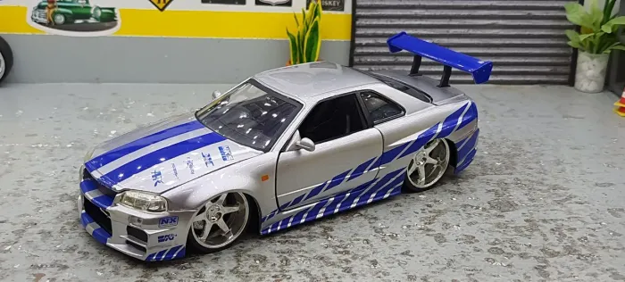 Jada toys 1/24 - Brian s Nissan GTR Skyline R34 - Velozes e Furiosos 1/24