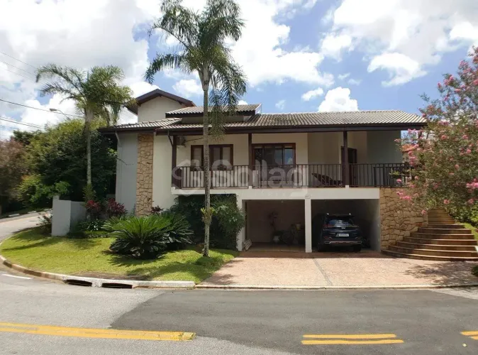 Casa para venda no Condomínio Recanto dos Paturis em Vinhedo, interior de São Paulo.