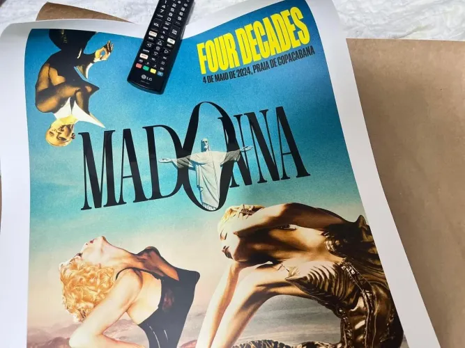Litografia Madonna - Four Decades - 4 de Maio de 2024 OFICIAL