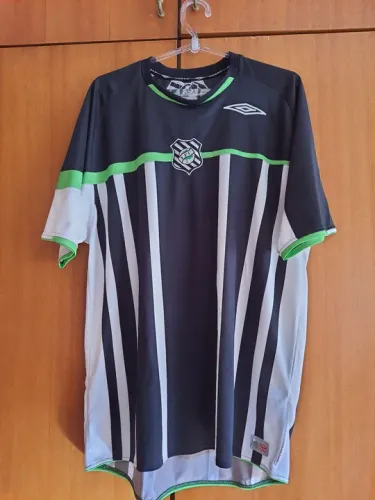 Camisa de Futebol Figueirense Umbro 2006- Tamanho M - 2008