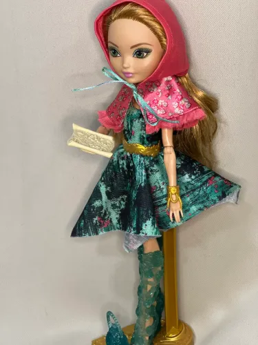Vende-se boneca Briar Beauty e ashlynn ella ever after high (faça sua oferta)