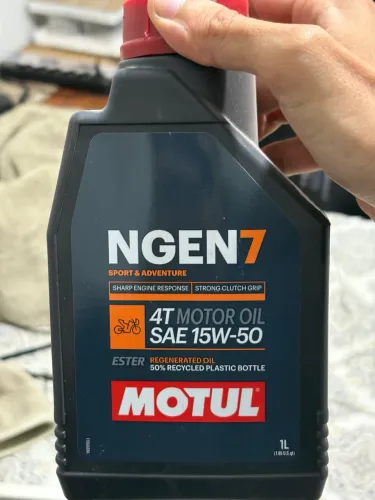 Óleo MOTUL NGEN 7 15W50 1 Litro - 100% sintético