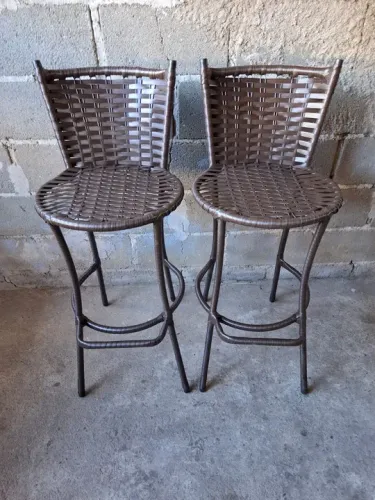 Banquetas novas CADA 
