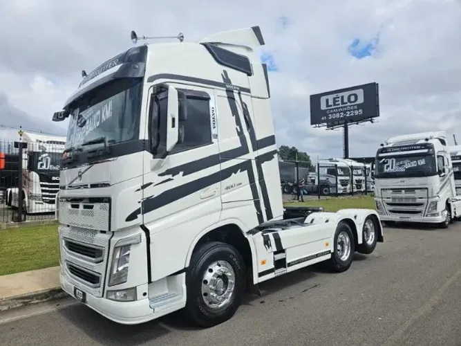 Volvo FH 460 6x2 Globetrotter Ano 21 Teto Alto Automatico Plano Ouro de Manutenção
