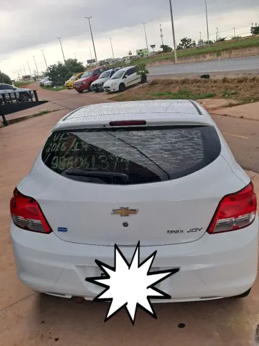 Chevrolet Onix JOY Hatch 1.0 8V Flex Mec. 4P 2017