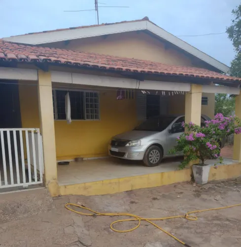 Vende-se casa no bairro Parque Cuiabá