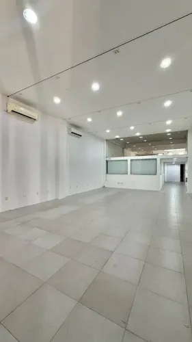 Predio Comercial no Vieiralves