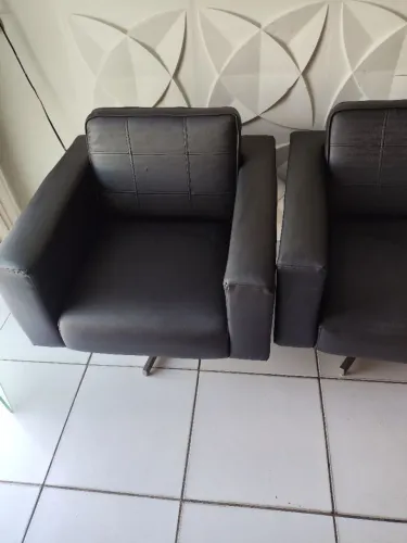 Kit de poltronas giratórias ,parte do assento 55cm por 55 cm,robustas, pés de aço escovado