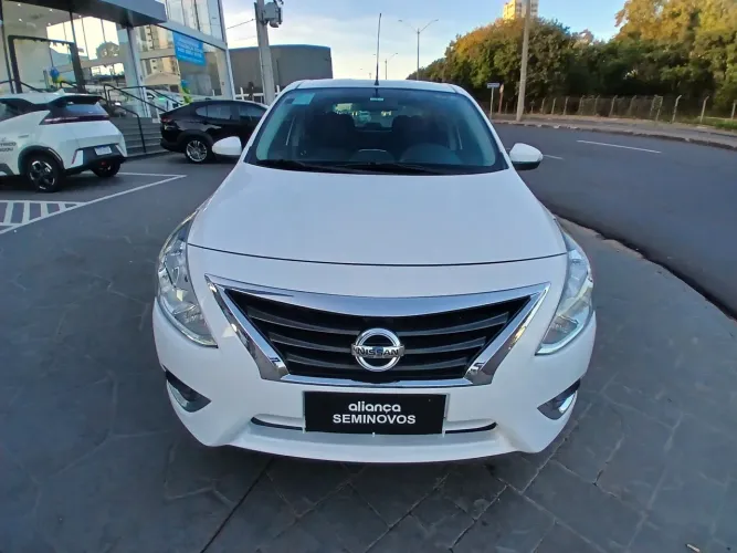 Nissan Versa Unique 1.6 16V Flexstart 4P Aut. 2018