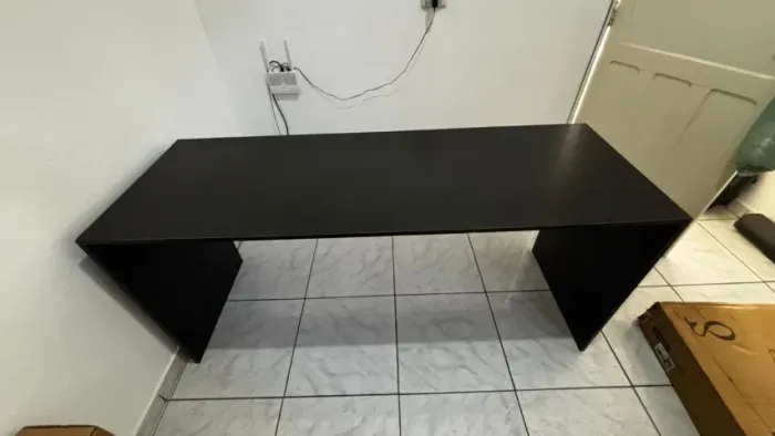 MESA PARA ESCRITÓRIO 1,60 X 0,60 X 0,75 - PRETA